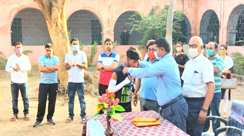 गोड्डा: ‘आजादी का अमृत महोत्सव’ दौड़ प्रतियोगिता में श्यामदेव और प्रेमलता सर्वश्रेष्ठ धावक-धाविका