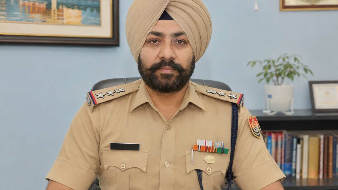 अमेरिका में परिवार से 4 करोड़ रुपये की वसूली का आरोप, पंजाब पुलिस अधिकारी गिरफ्तार